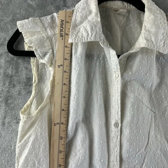 Merona Button Down Shirt Women's S White Subtle Textured Polka Dot Pattern - Picture 5 of 8